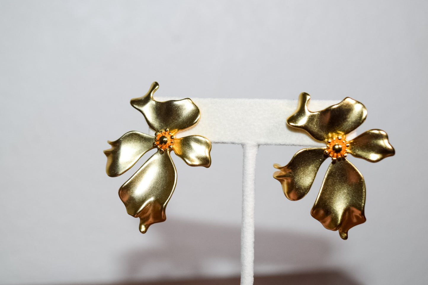 Como La Flor Earrings